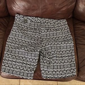 Nwt White House Black Market Bermuda shorts 12